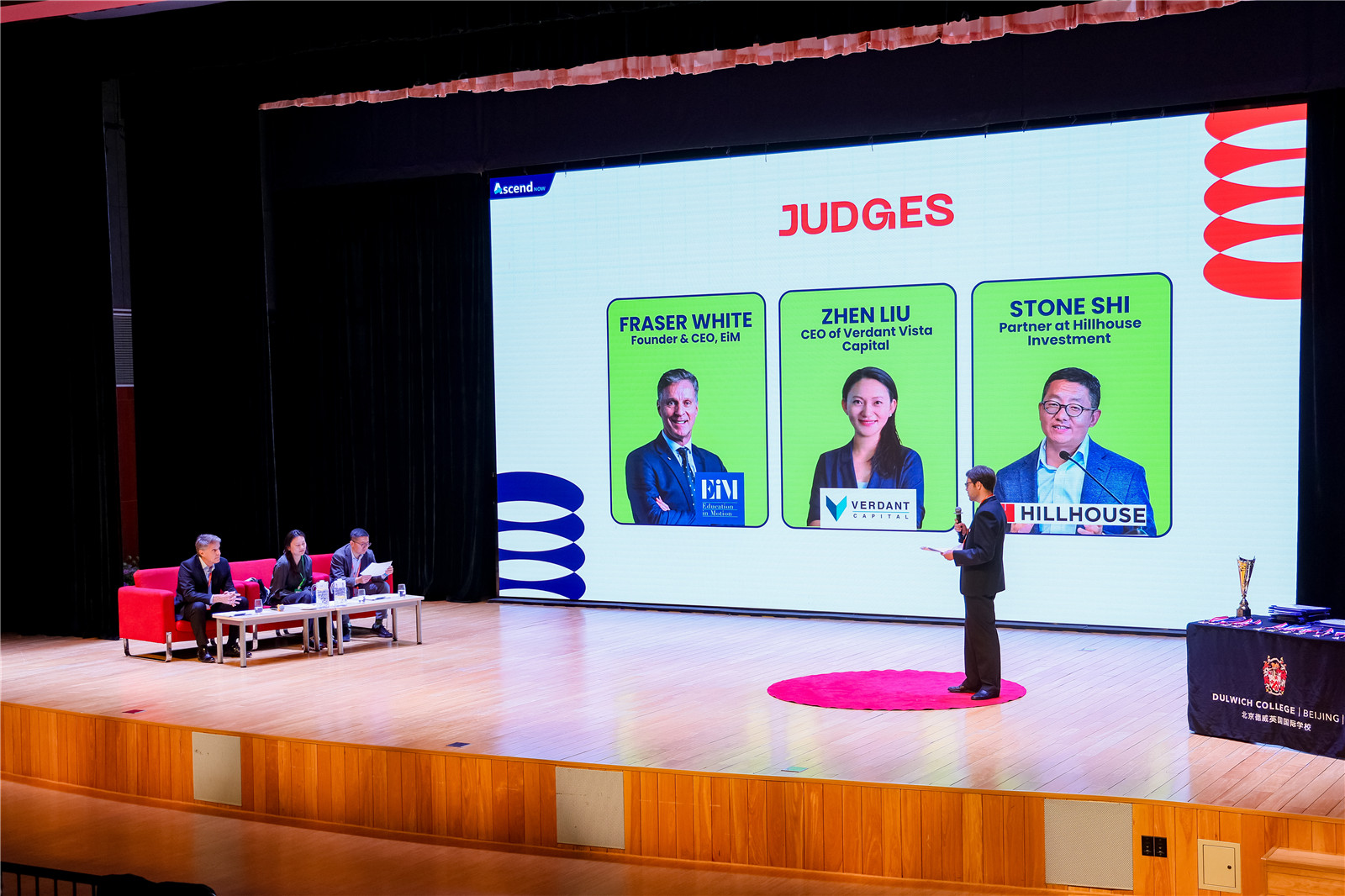 Judges: Fraser White, Zhen Liu, Stone Shi