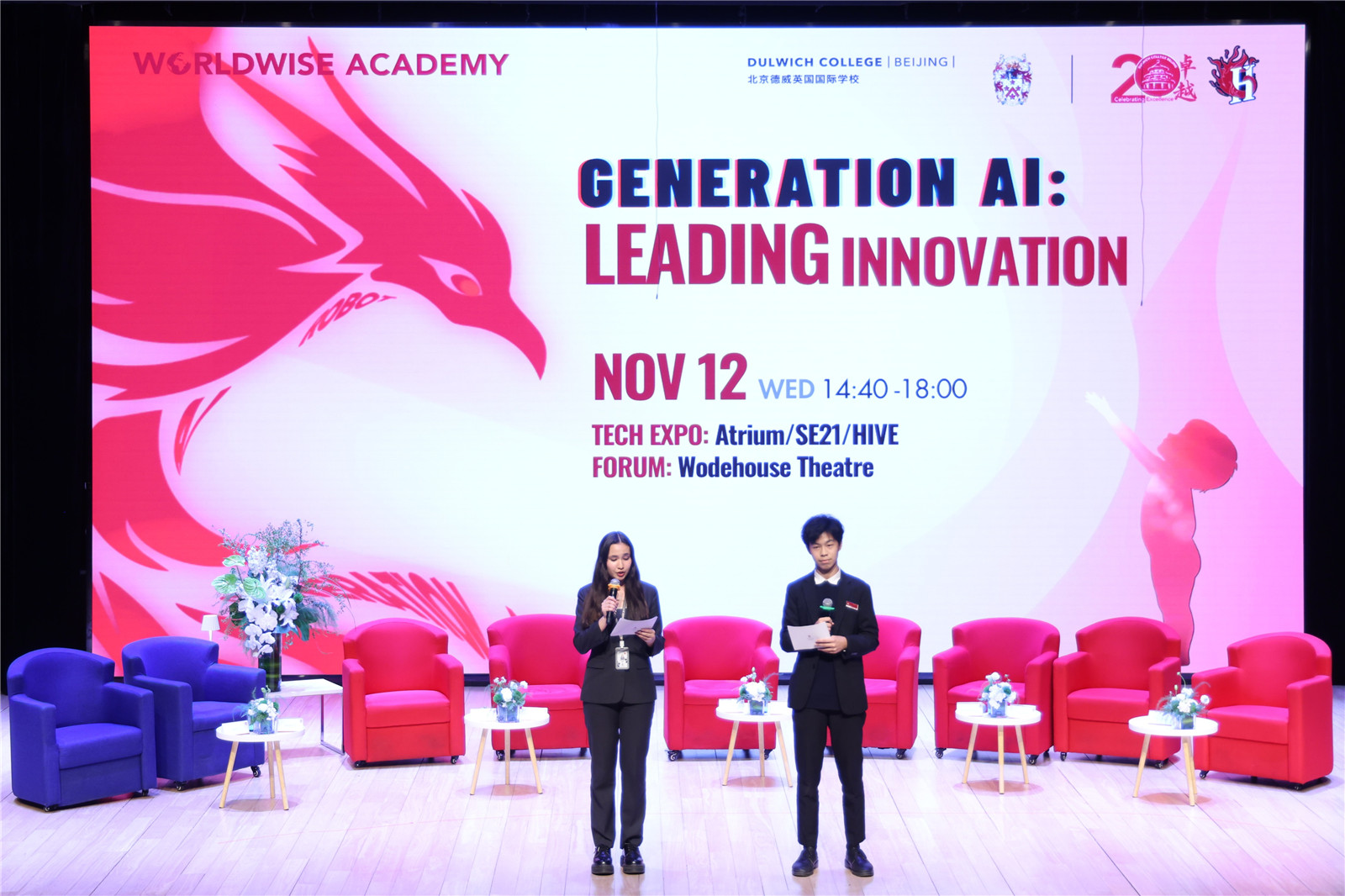 Student hosts Noah M and Aurelie L