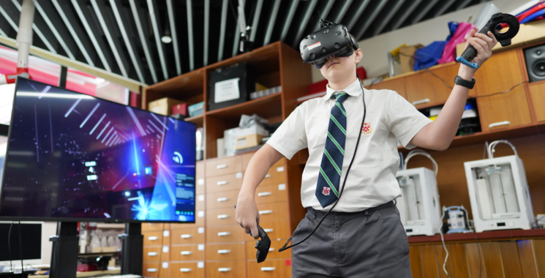 Utilise VR technology to facilitate learning