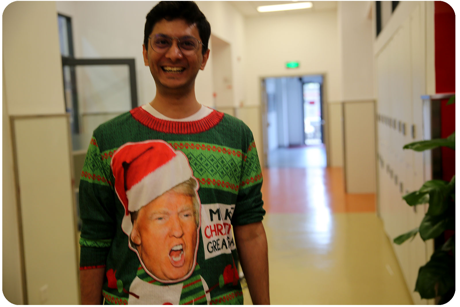 christmas-sweater-umer