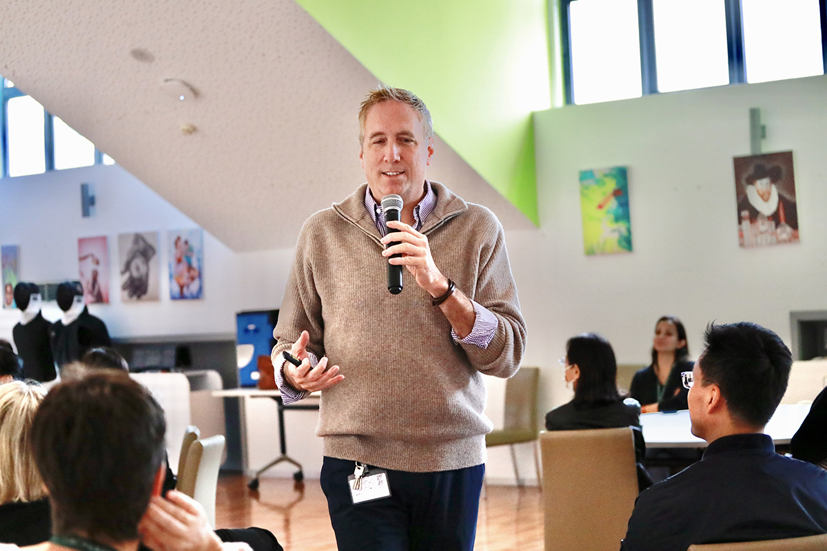 Director of Community Wellbeing (Senior School) Pete Rogers gives a Parent Workshop