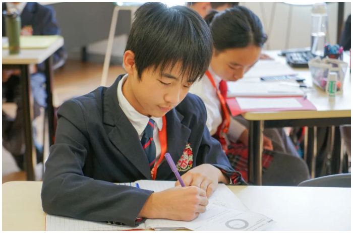 Dulwich Puxi Students Excel Again at the UKMT Maths Challenge