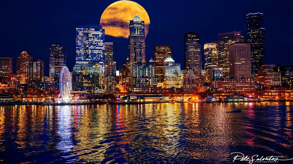 93086f48-22ce-4f32-92e6-33359042d4dc-large16x9-moon