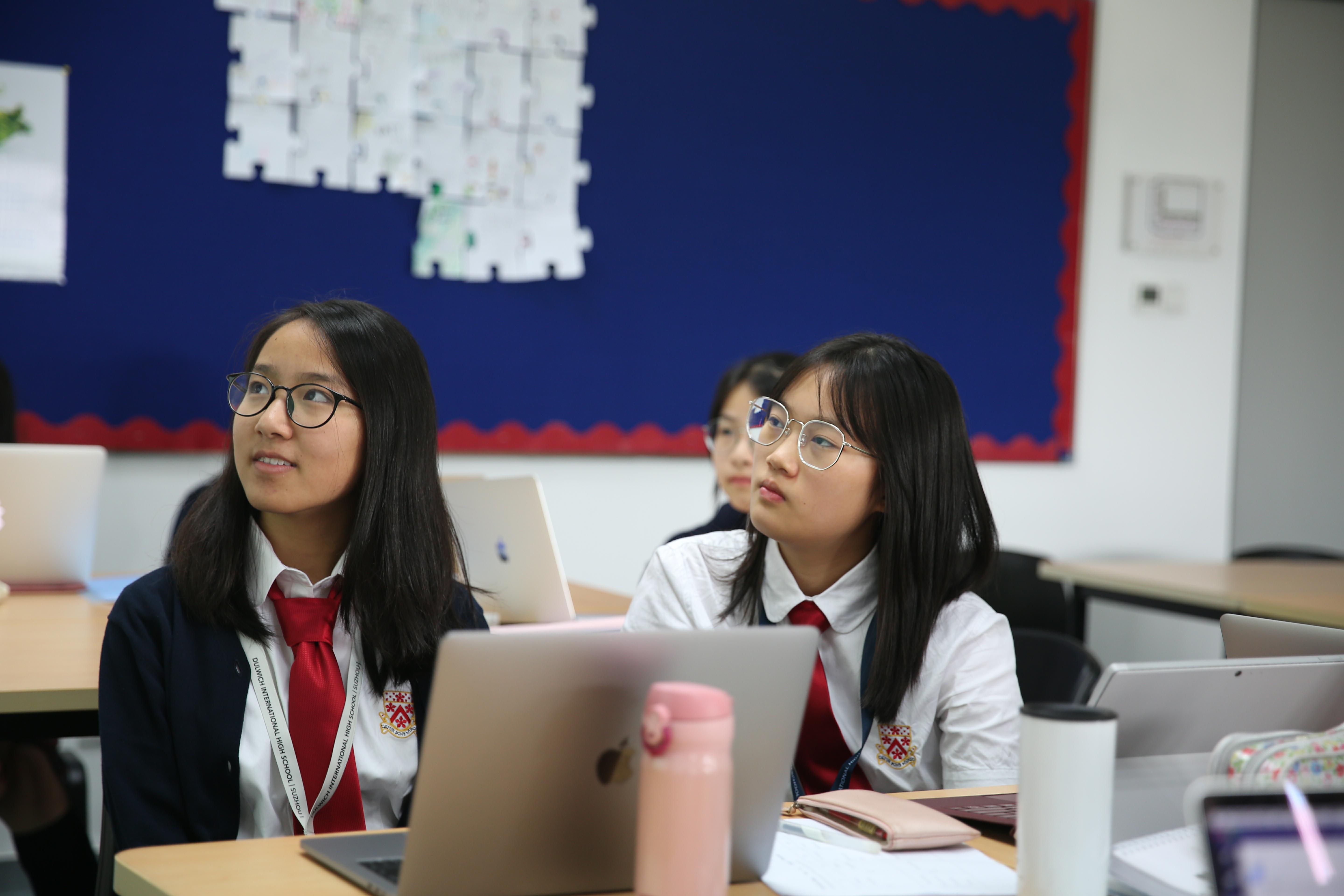 in-class1jpg-Dulwich_International_High_School_Suzhou