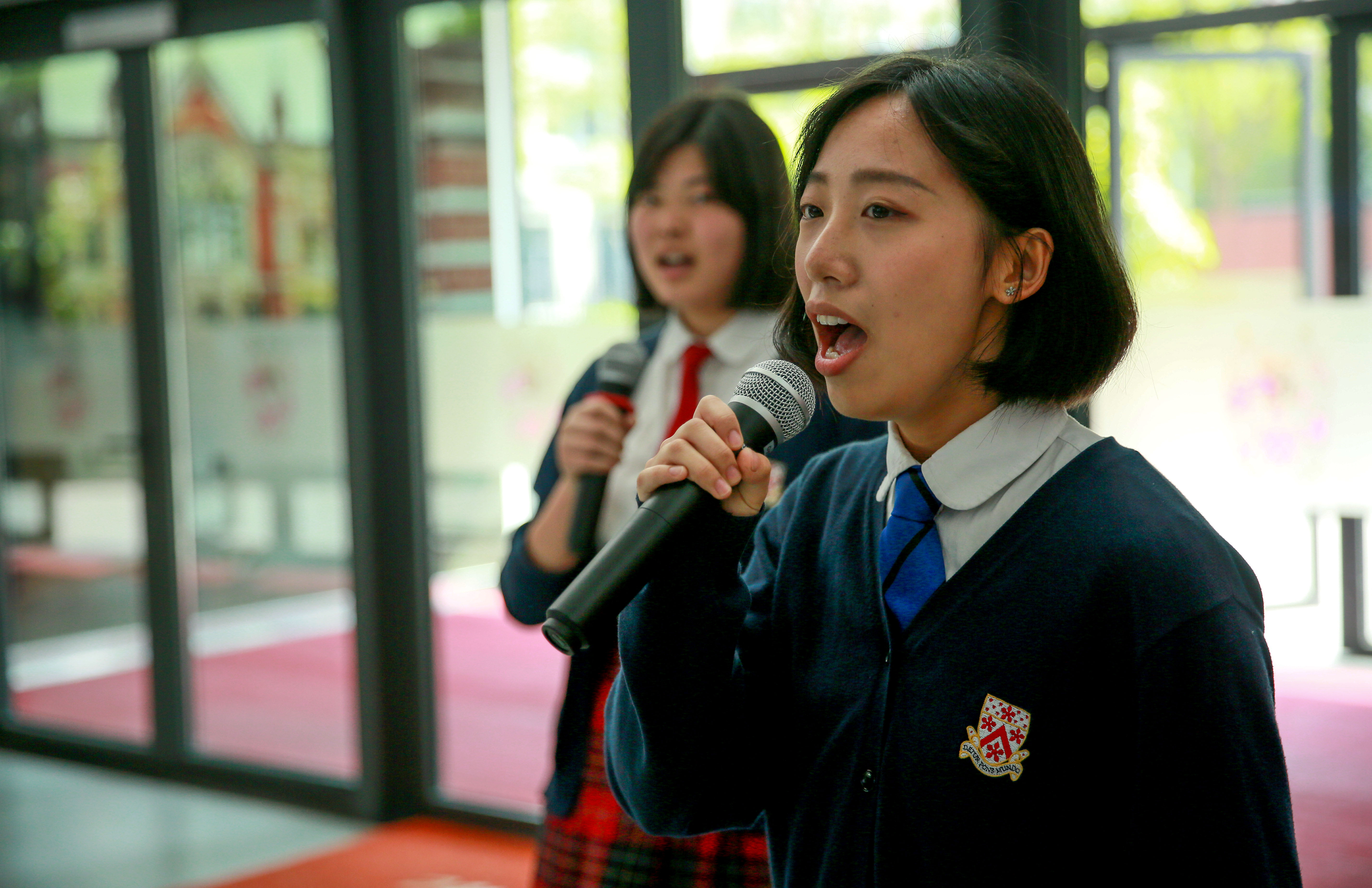 vocal-girls