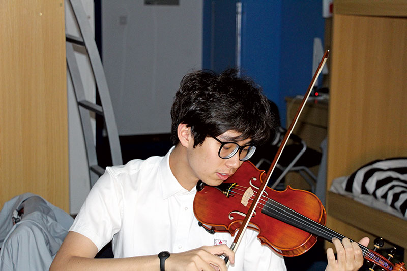小提琴-Dulwich_International_High_School_Suzhou