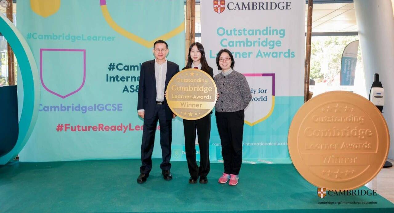 Dulwich Students Earn ‘Top in World’ Laurels丨多名学子荣获“全球最高分”