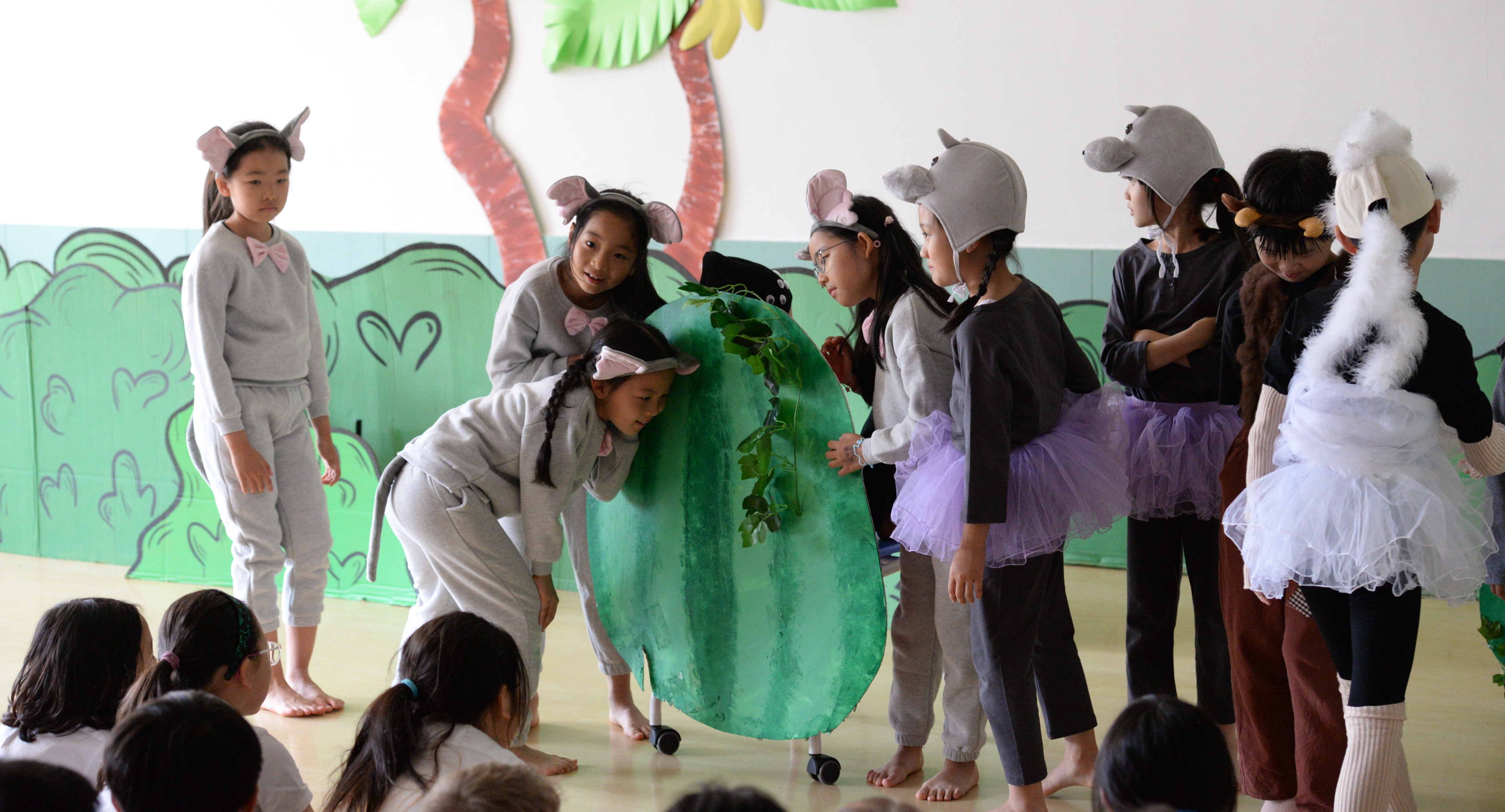 Year 3 Production Captivates Your Senses