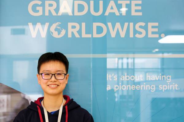 追随库里脚步,爱笑女孩录取著名文理学院戴维森学院|ED to Davidson College for Cynthia L.!