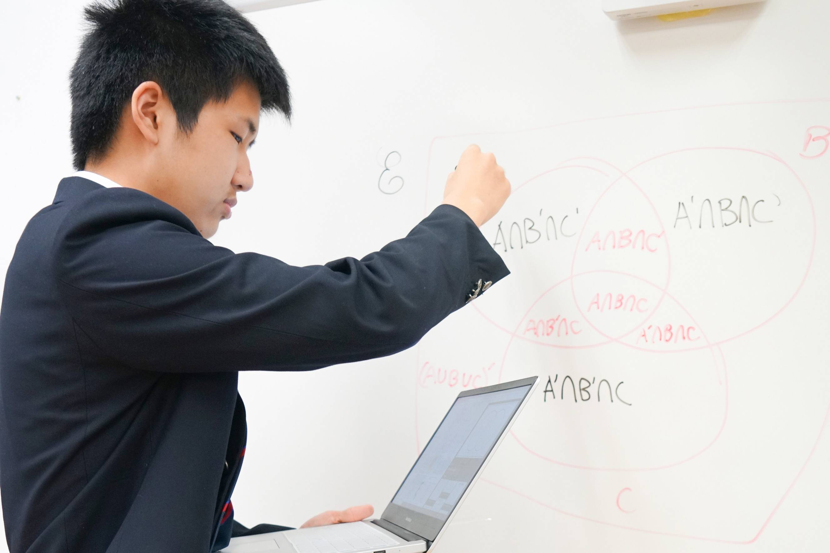 Dulwich College Shanghai Puxi: Excellence in English