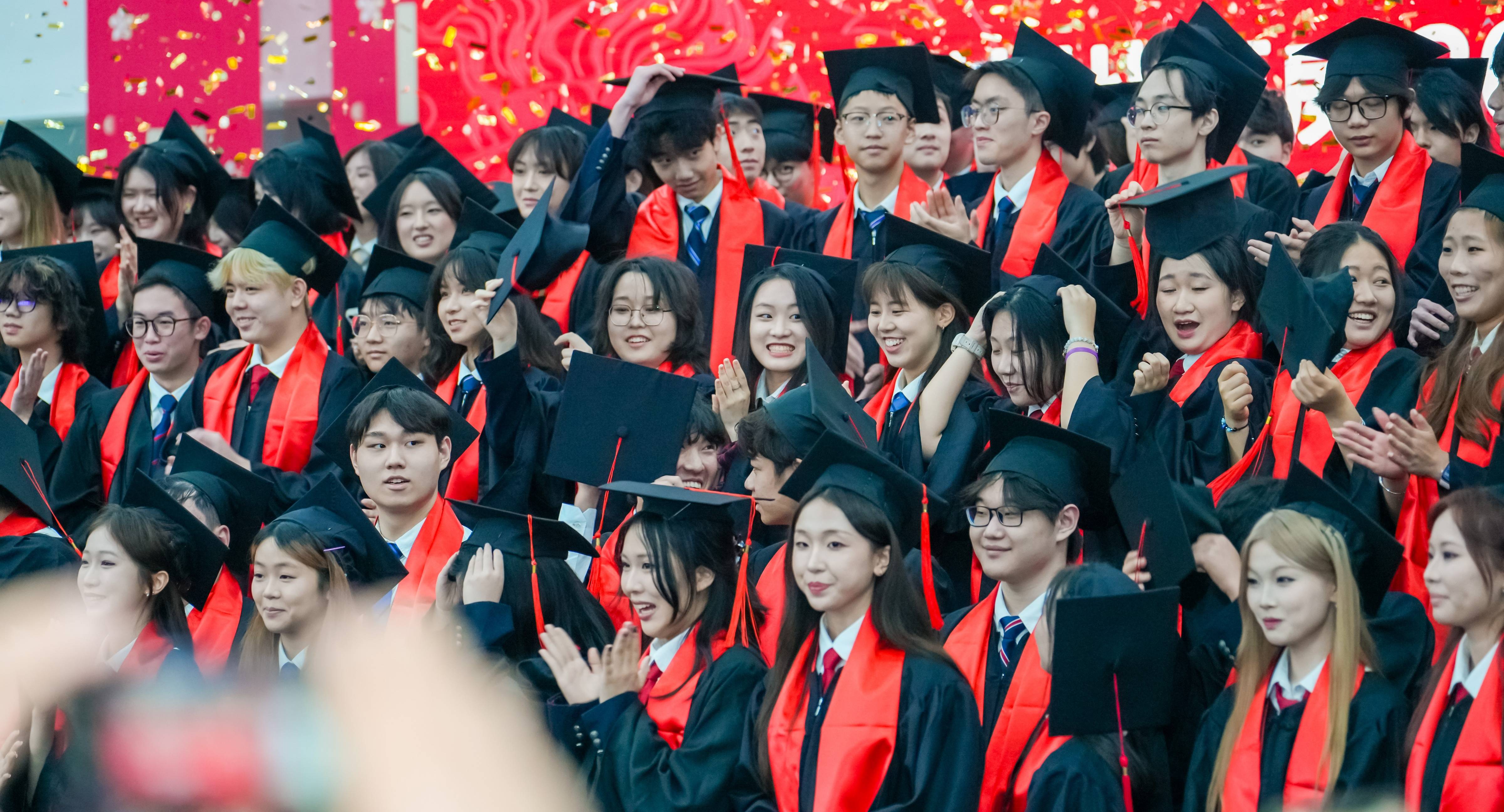 Class of 2025 毕业快乐!