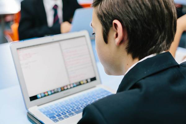 Strategies for Successful Online Learning in Senior School
