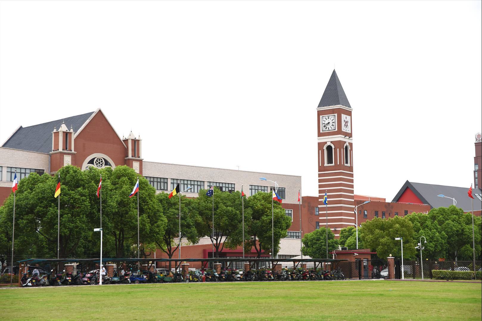 DCSZ Shining with Excellent IGCSE Results