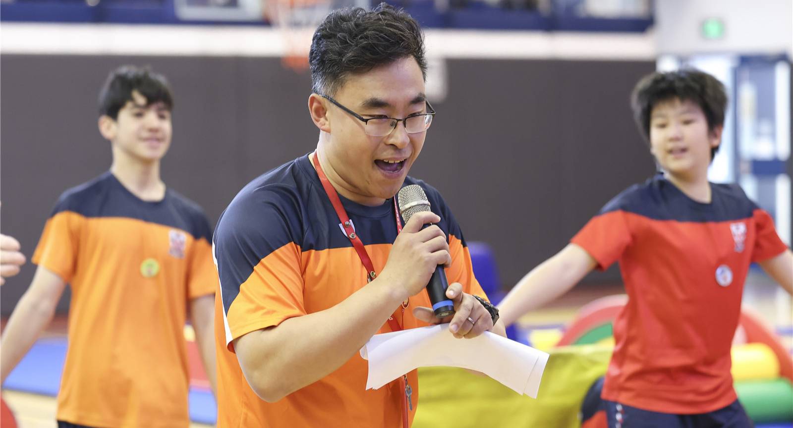 培养年幼的学生养成受益终生的体育习惯和品格