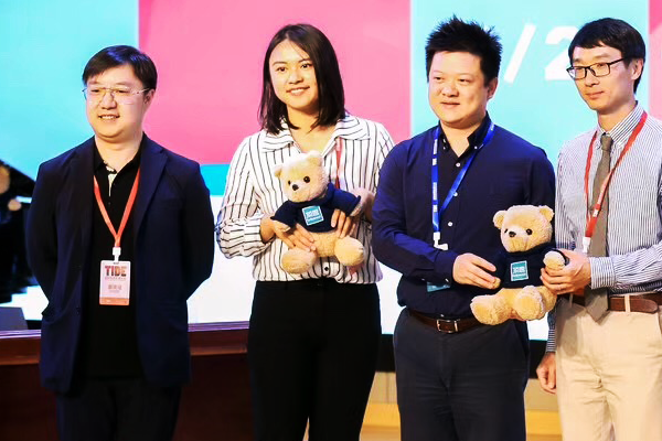 Annie Ciao won TIDE "Best Debater" Award