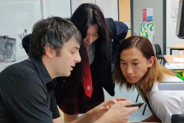 电影制作人James Peakman与德威学生分享经验 | James Peakman in Film Making CCA