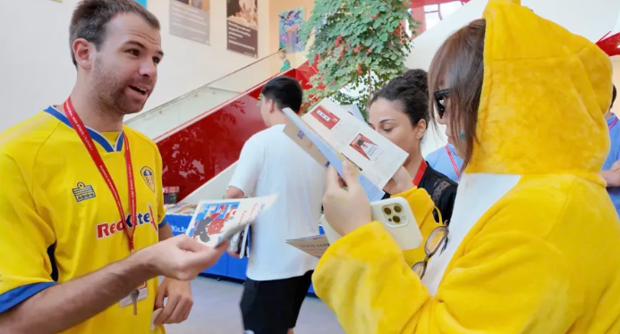 Turning Pages, Turning Minds: DHSZ Book Fayre