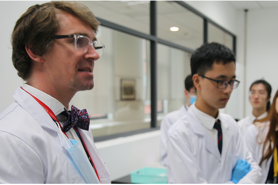 苏州德威国际高中启用合成生物学实验室