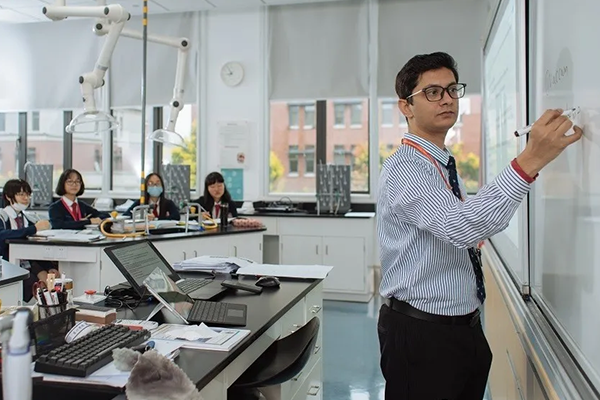 【教师聚焦】Umer Sohail | Teachers In the Spotlight