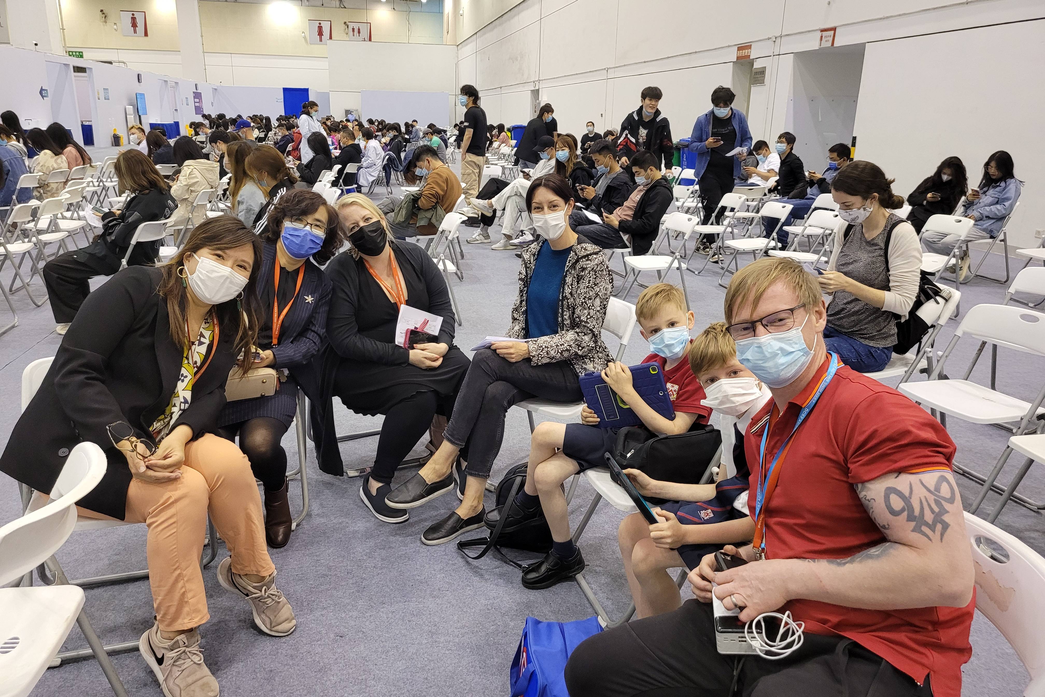 DHSZ and Dulwich College Suzhou expat staff get vaccinated!