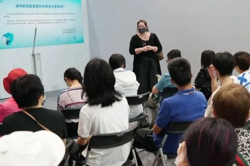 筑屏障,守健康——苏州德威国际高中学生有序接种疫苗
