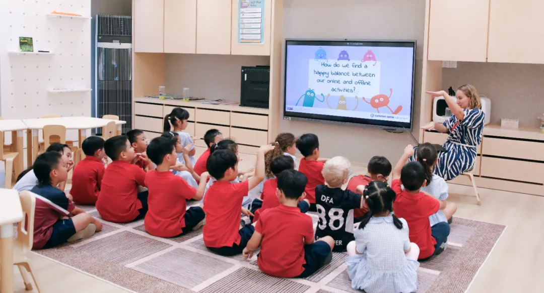 在DUCKS幼儿园科创课堂培养未来创造者