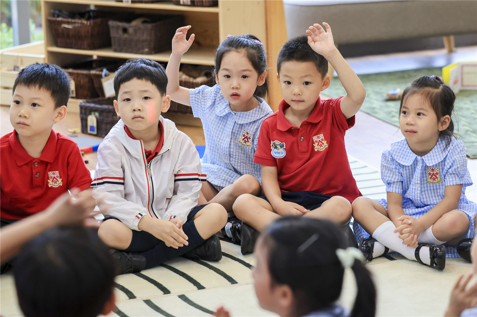 学前部学生在课堂上