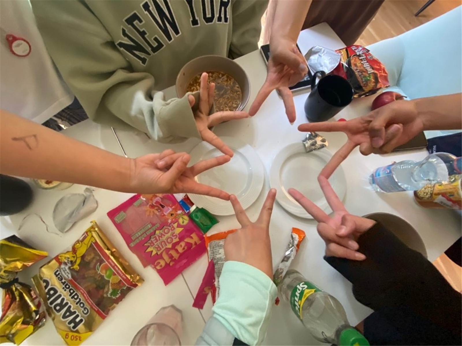 公共休息室,学生们喜欢在空闲时间里来这里聚会、吃零食