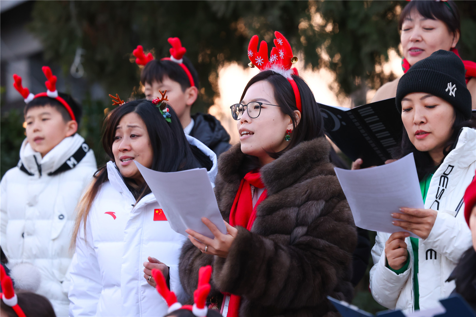 DCB Christmas Tree Lighting Ceremony