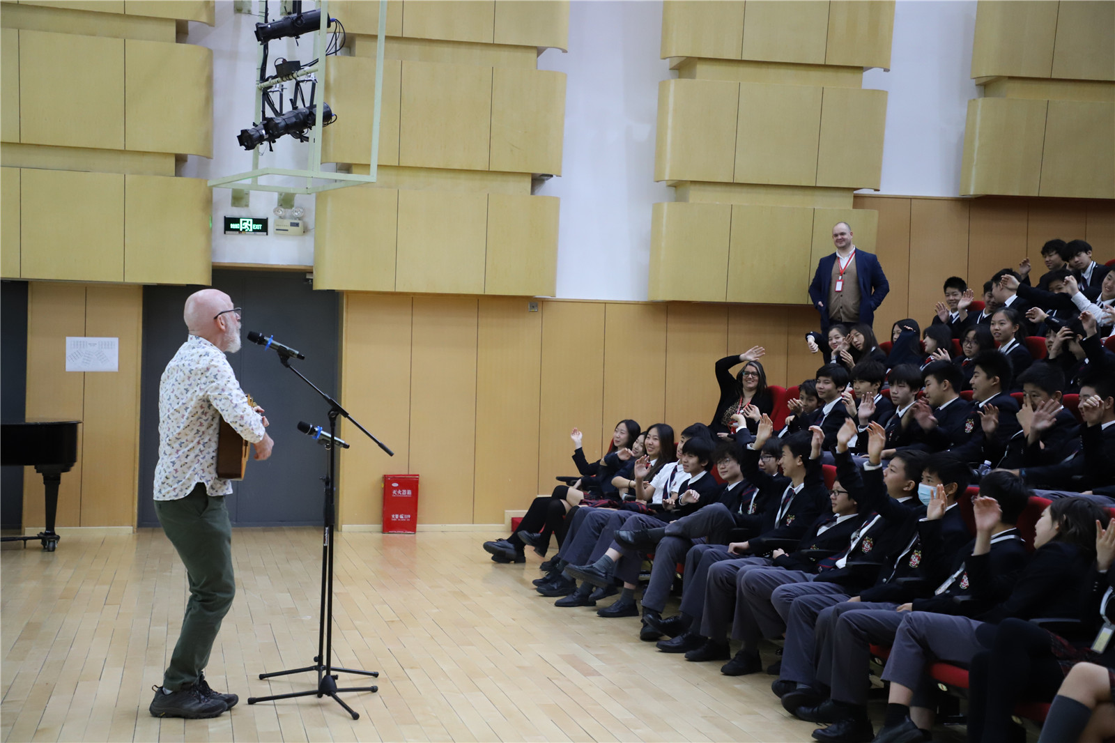 British Author Jonathan Meres and DCB students