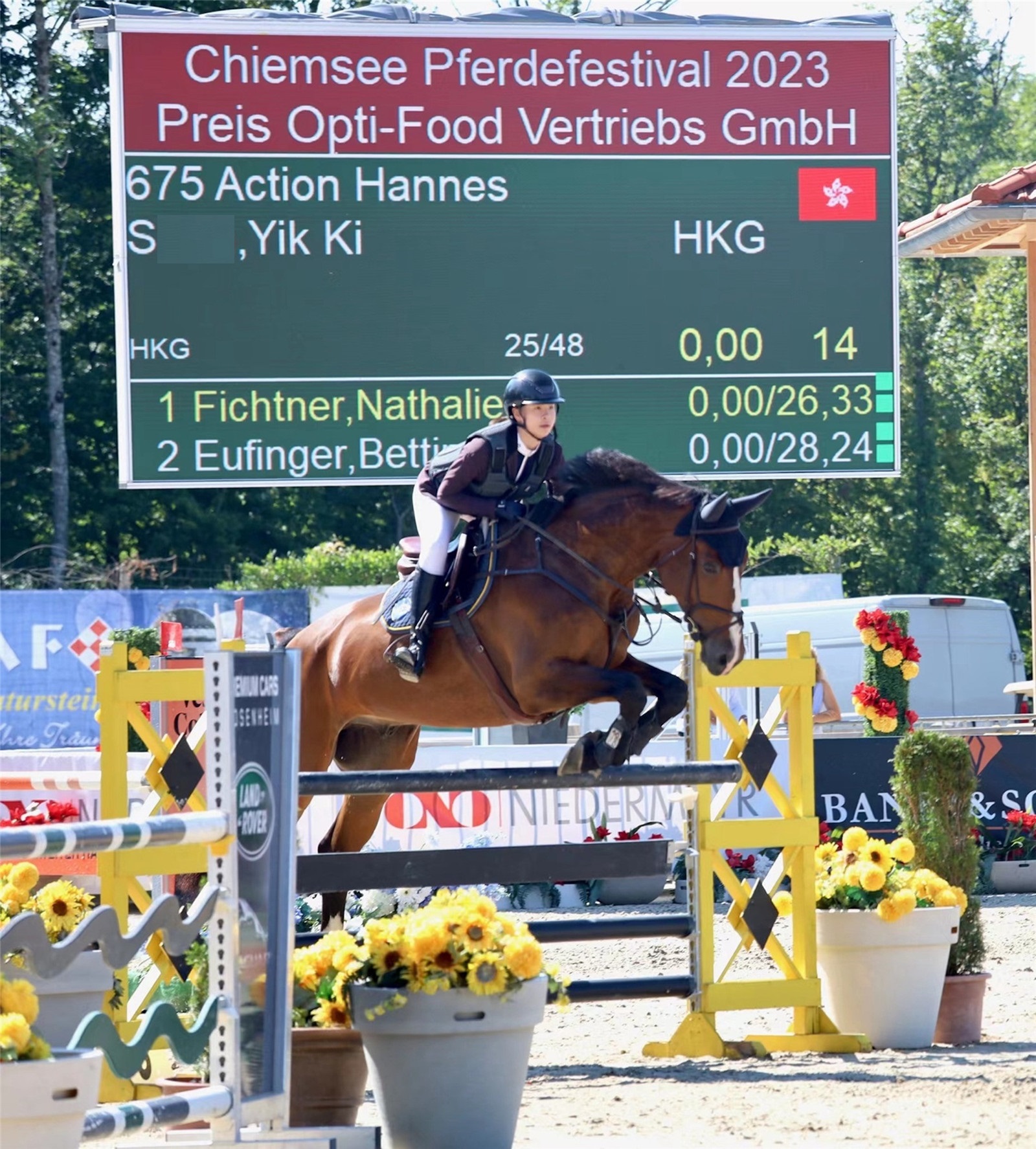 Student wins gold medal for Hong Kong equestrian team