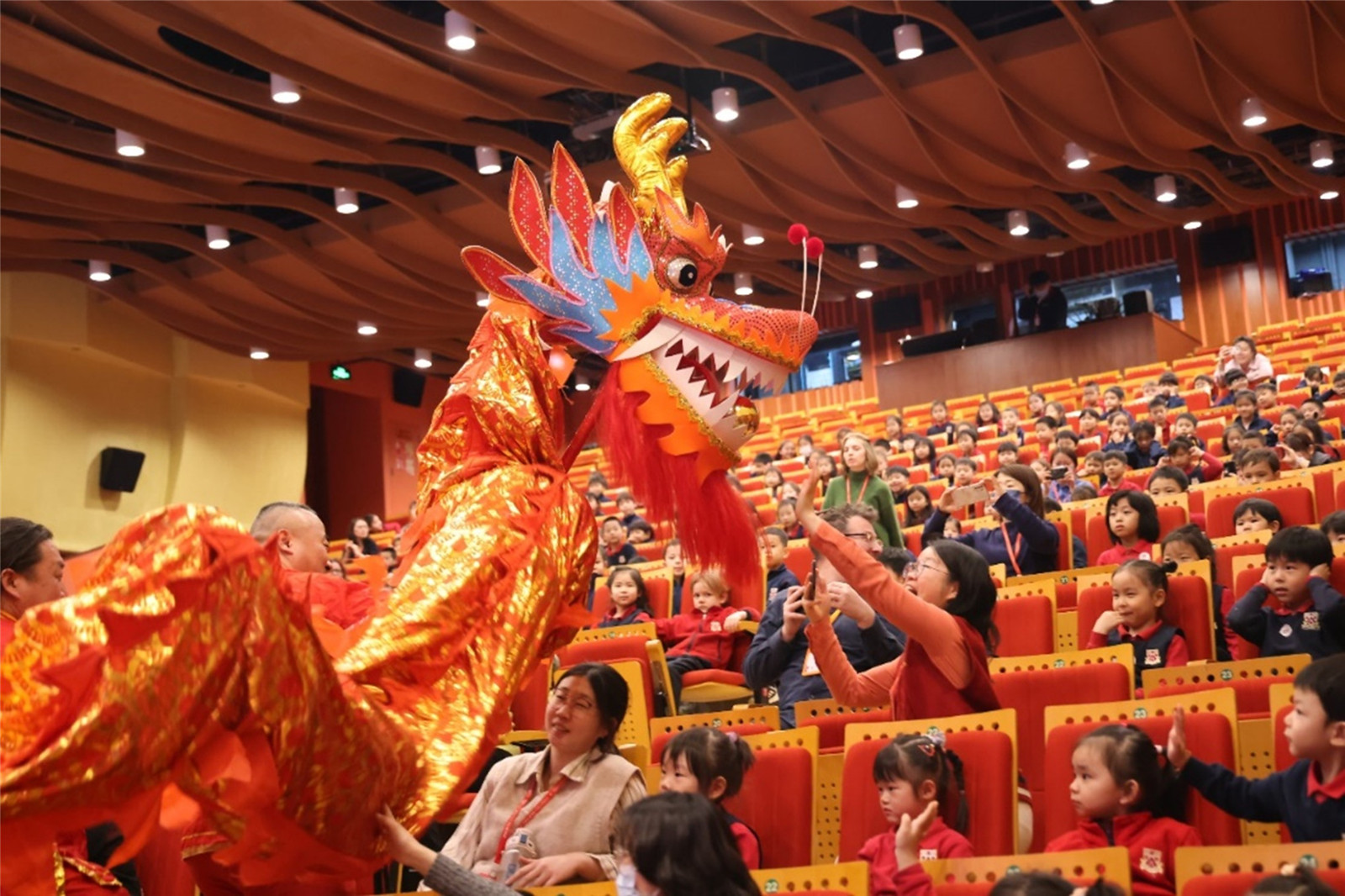 dragon dance