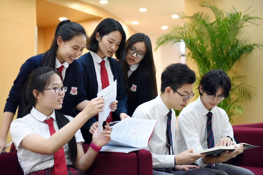 Dulwich College International A Levels Awards