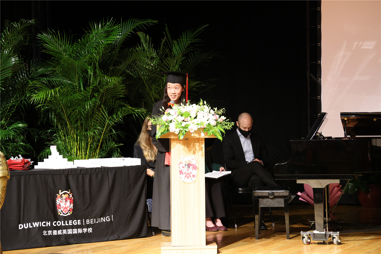 2022届女生学生副代表 Lauren Z