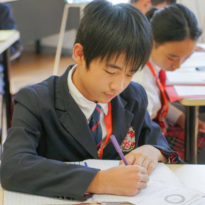 Dulwich College Puxi Students Excel at UK Maths Challenge