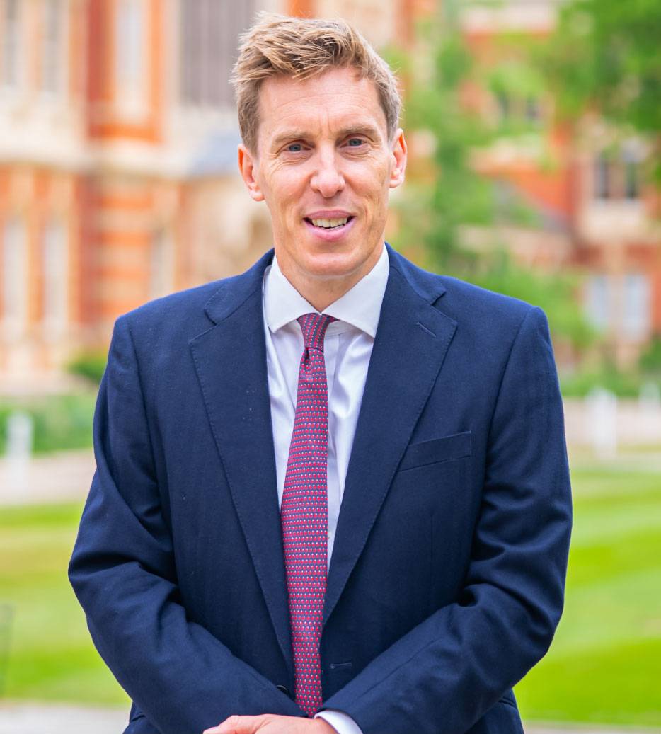 Mr Robert Milne