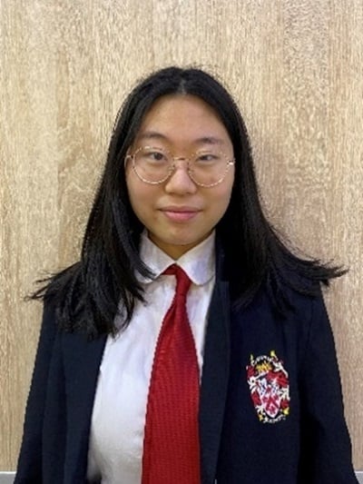 Michelle W, 公共关系负责人, 11年级