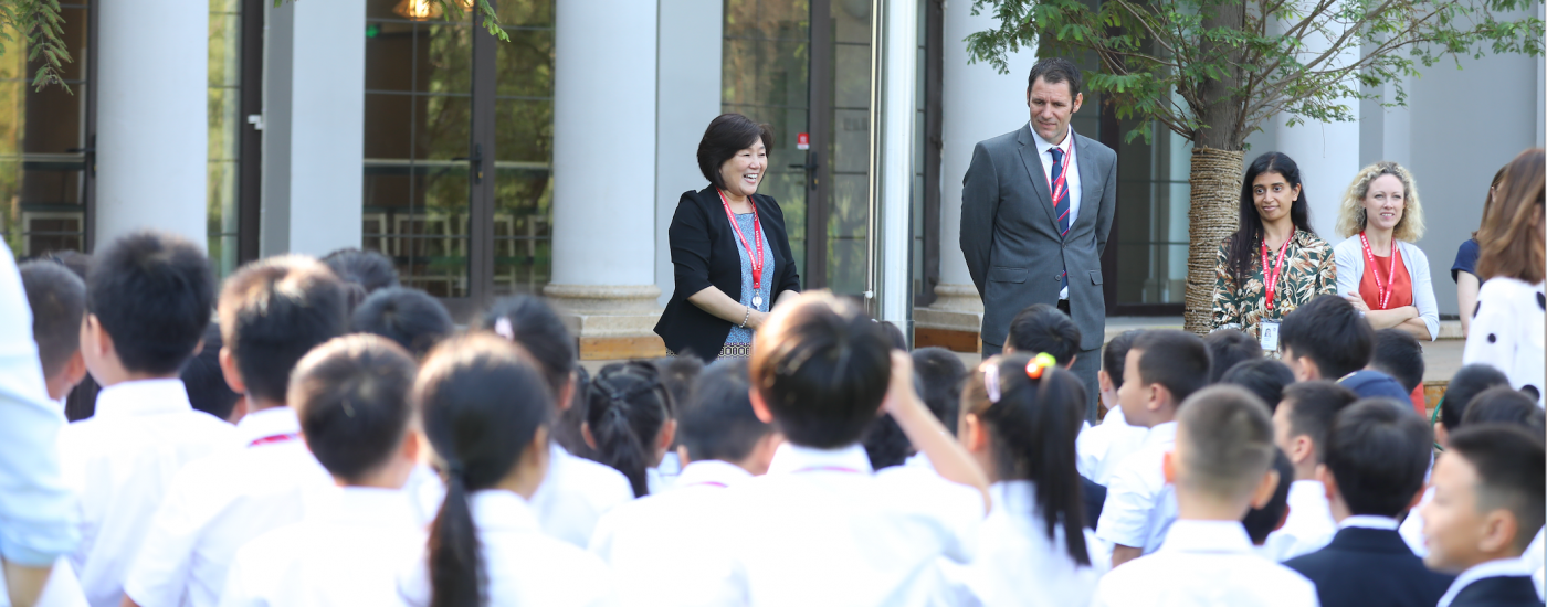 Dehong Beijing Heads of School greet new students