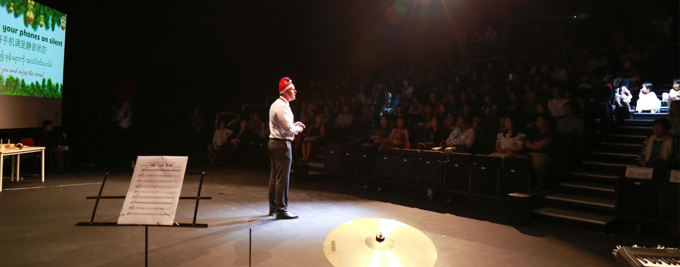 Head of School introduces Dulwich Christmas show 2017