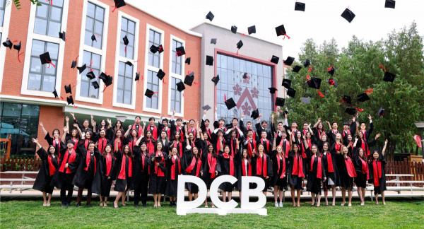 Class of 2022 throwing their caps