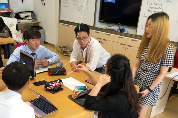 Dulwich College Suzhou Alumni return to share their university experiences