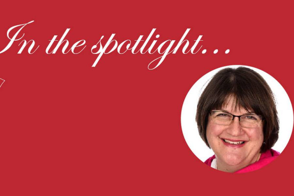 In the Spotlight - Linda Ternouth
