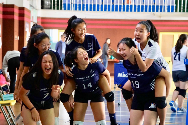 DCB Varsity Girls Volleyball 2019